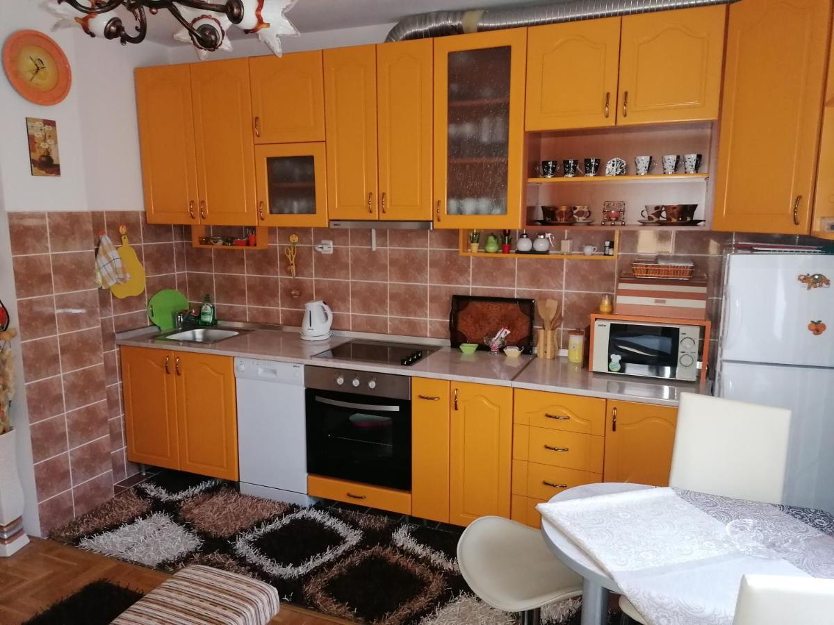 Apartman Nena Nova Varoš Exteriör bild
